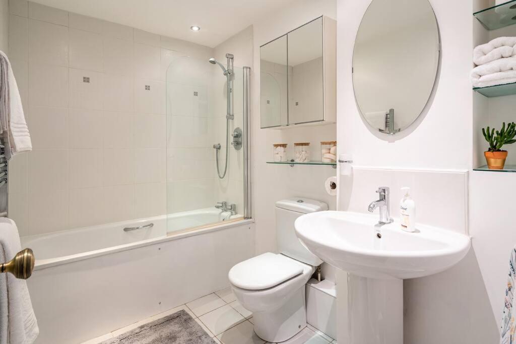 Stunning 4 Bedroom House In Central Bath Exteriör bild